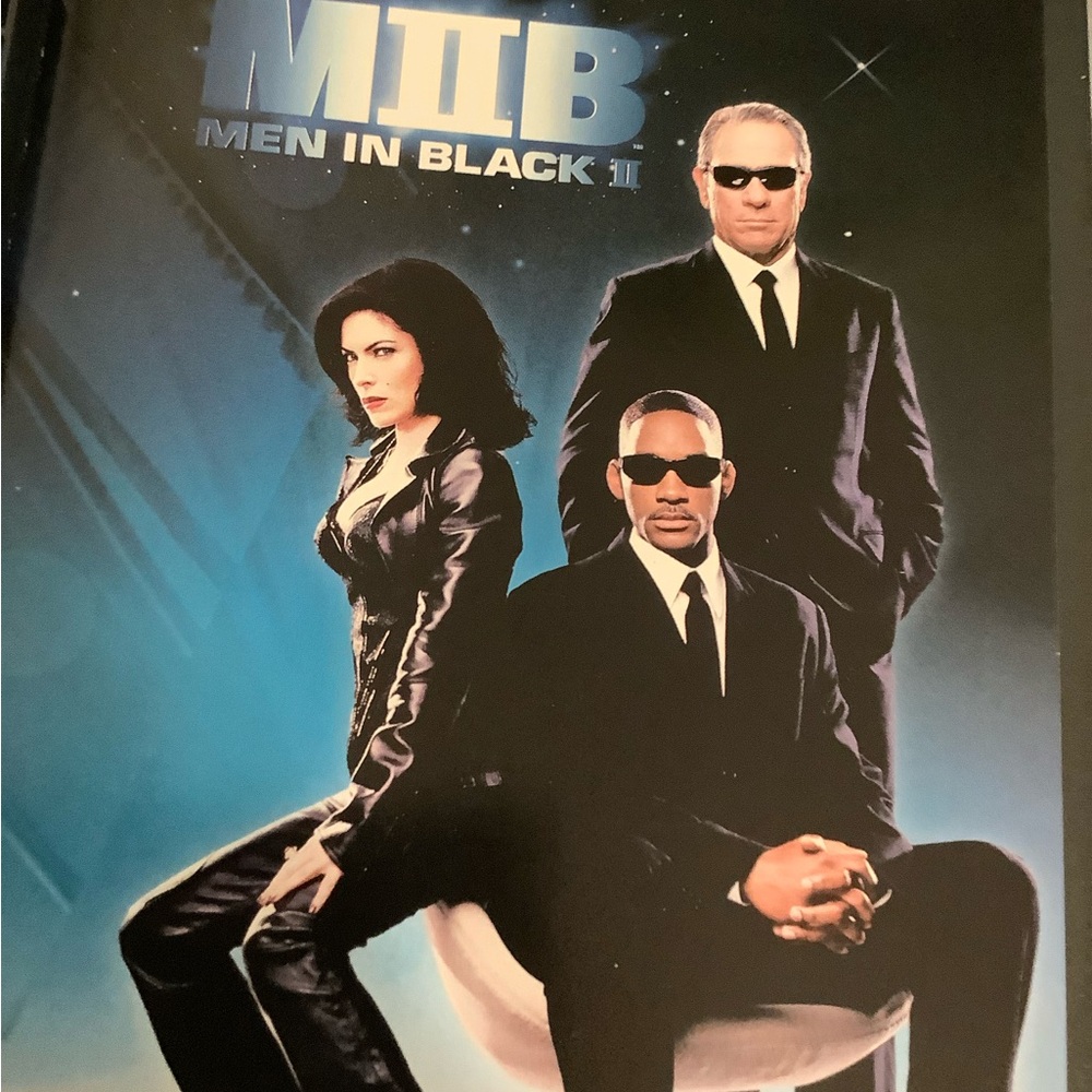 🦋 MEN IN BLACK  DVDs